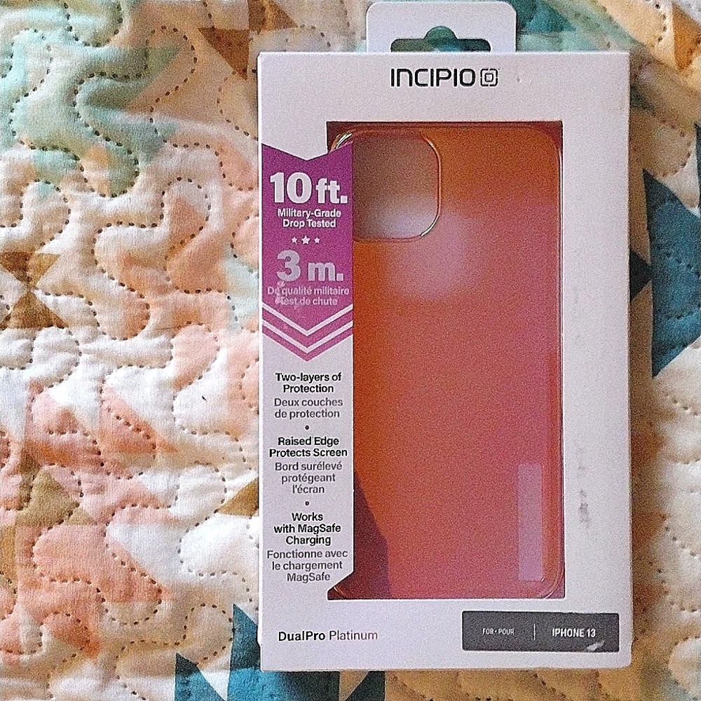 Incipio iphone 13 case pink